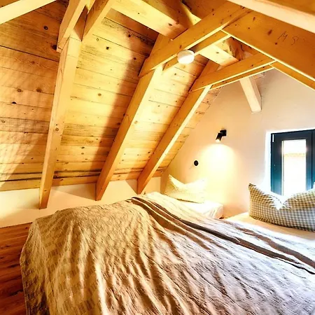 Nyaraló Refugium Im Wald